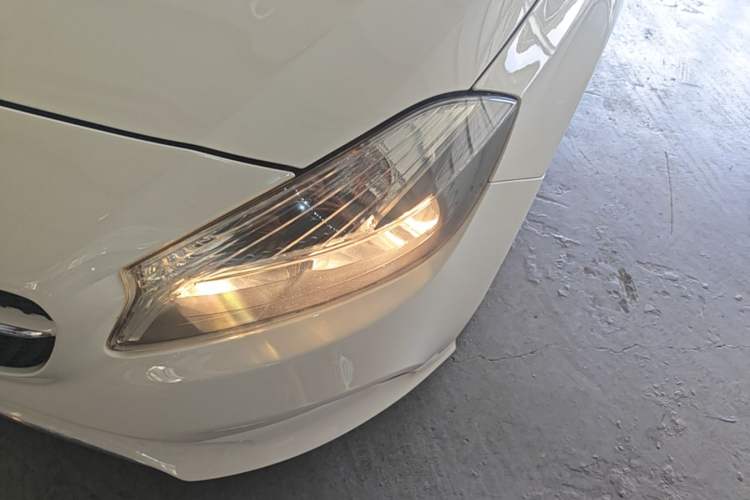 Used Mercedes-Benz A-Class 2017 A 180 Left Front Headlight