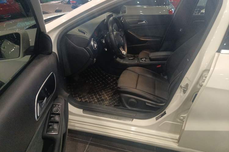 Used Mercedes-Benz A-Class 2017 Revised A 200 Dynamic Edition Left Front Seat