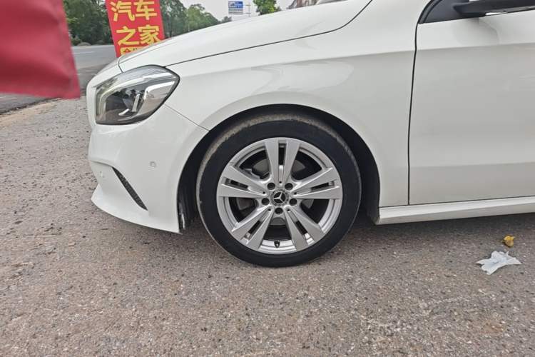 Used Mercedes-Benz A-Class 2017 Revised A 200 Dynamic Edition Left Front Wheel Hub