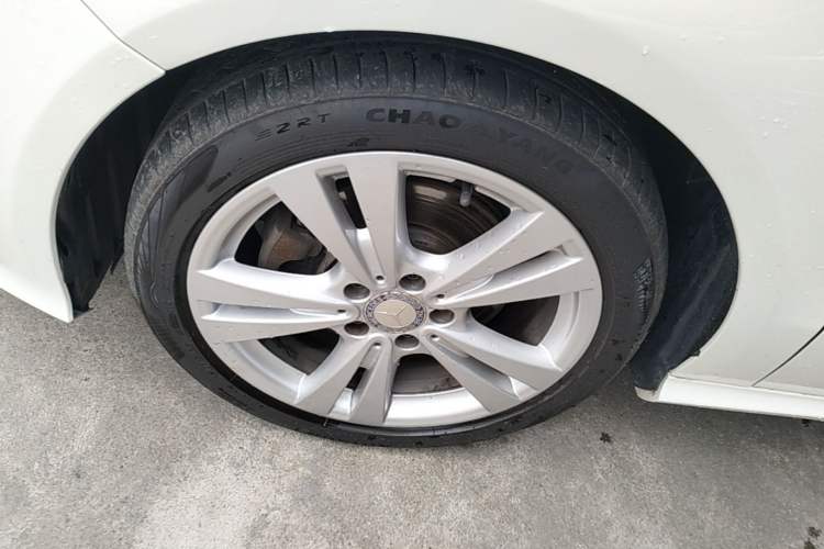 Used Mercedes-Benz A-Class 2017 A 200 Dynamic Edition Left Front Wheel Hub