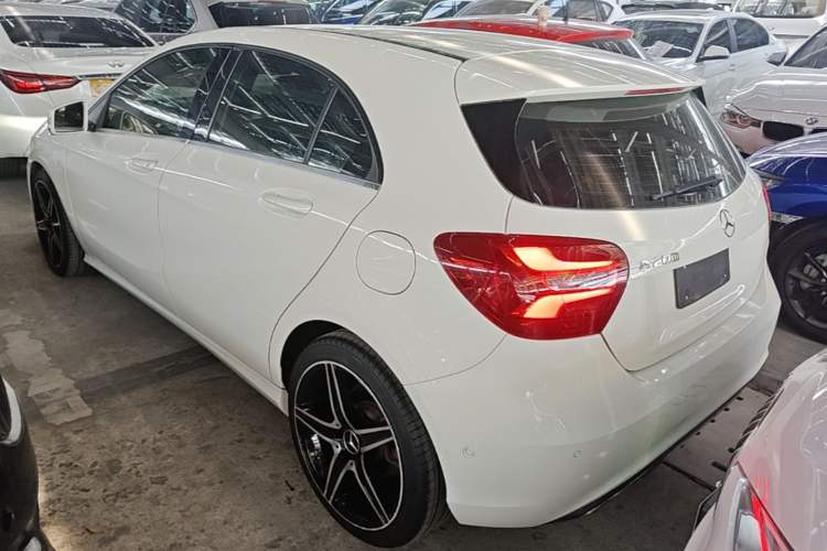 Used Mercedes-Benz A-Class 2017 A 200 Fashion Model Rear Left 45 Deg