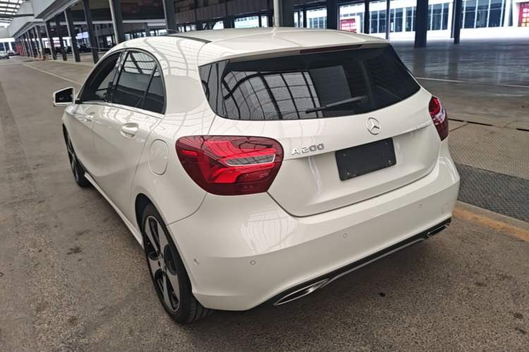 Used Mercedes-Benz A-Class 2017 A 200 Fashion Model Rear Left 45 Deg