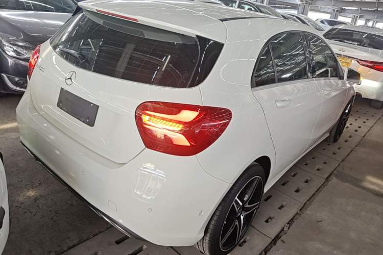 Used Mercedes-Benz A-Class 2017 A 200 Fashion Model Rear Right 45 Deg