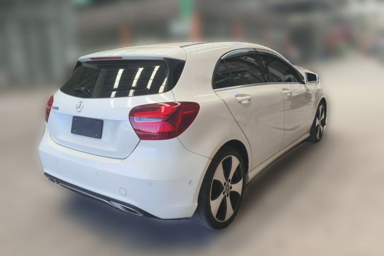 Used Mercedes-Benz A-Class 2017 Revised Version A 200 Fashion Edition Rear Right 45 Deg