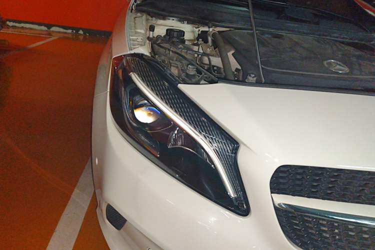 Used Mercedes-Benz A-Class 2017 A 200 Dynamic Edition Right Front Headlight