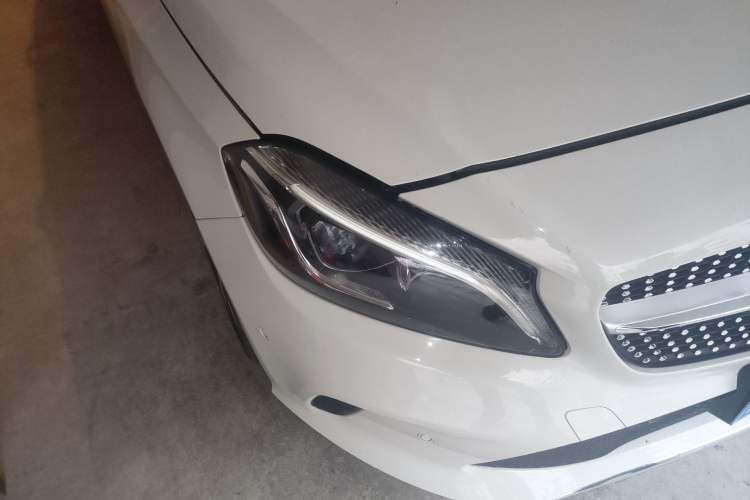 Used Mercedes-Benz A-Class 2017 Revised Version A 200 Fashion Edition Right Front Headlight