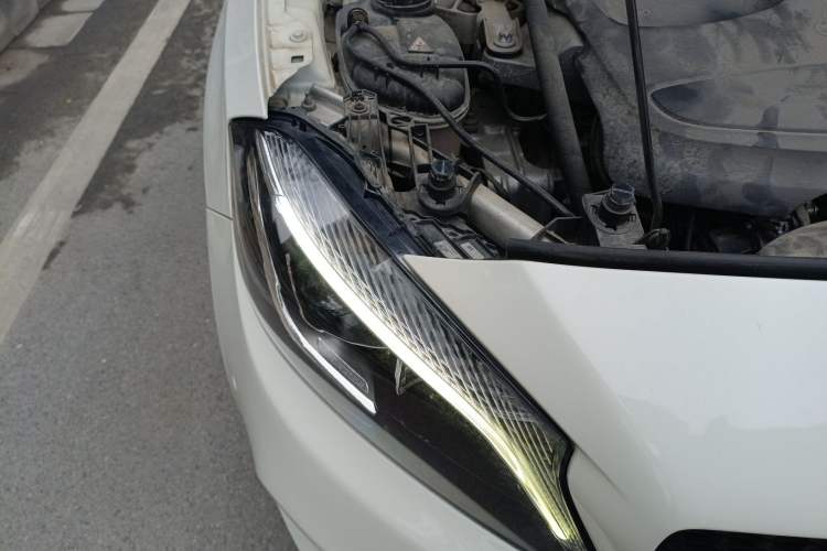 Used Mercedes-Benz A-Class 2017 A 200 Fashion Model Right Front Headlight