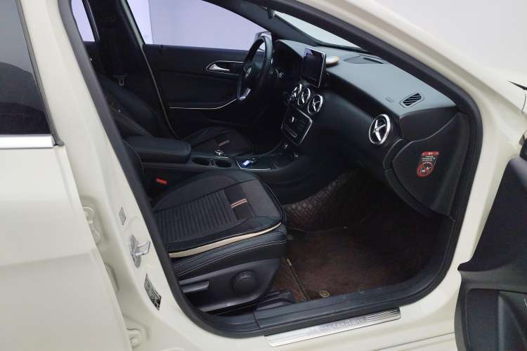 Used Mercedes-Benz A-Class 2017 Revised A 200 Dynamic Edition Right Front Seat