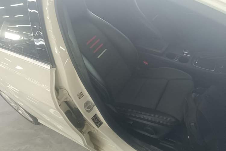 Used Mercedes-Benz A-Class 2017 Revised A 200 Dynamic Edition Right Front Seat