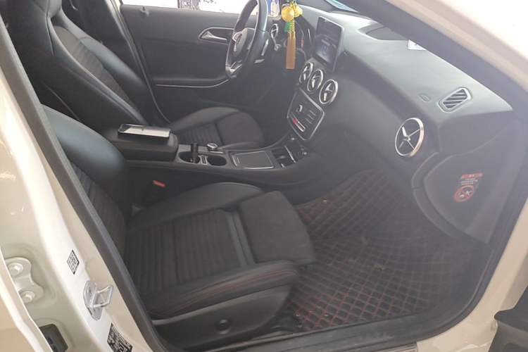 Used Mercedes-Benz A-Class 2017 A 200 Sport Right Front Seat