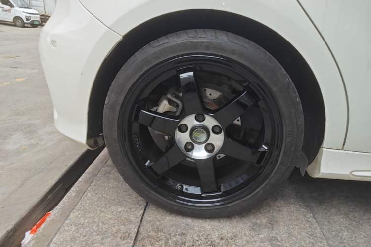 Used Mercedes-Benz A-Class 2017 A 200 Sport Right Rear Wheel Hub