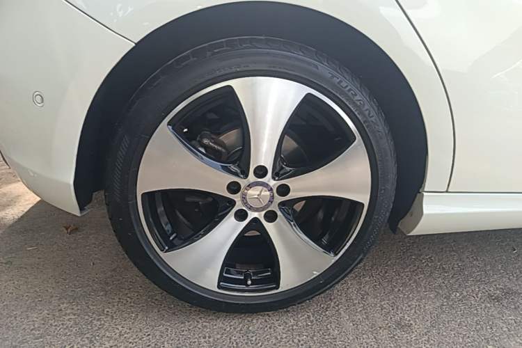 Used Mercedes-Benz A-Class 2017 A 200 Dynamic Edition Right Rear Wheel Hub