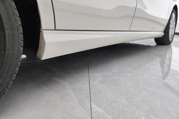 Used Mercedes-Benz A-Class 2017 Revised A 200 Dynamic Edition Right Side Sill