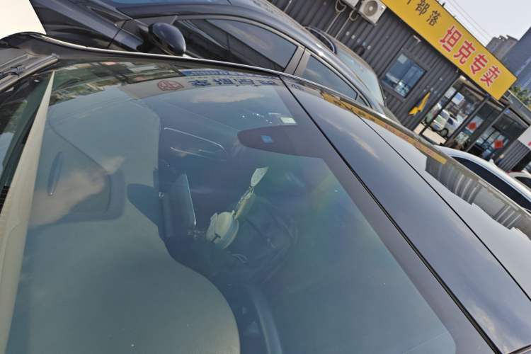 Used Mercedes-Benz A-Class 2017 A 200 Fashion Model Roof