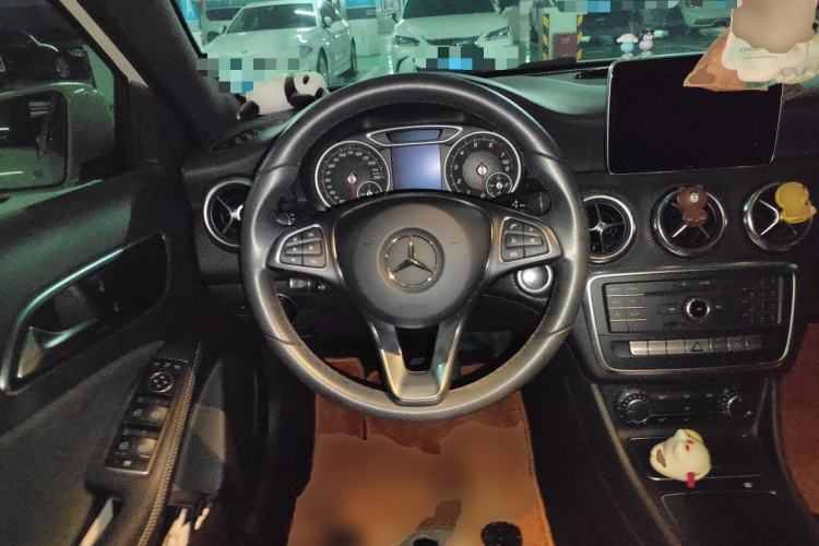Used Mercedes-Benz A-Class 2017 Revised A 200 Dynamic Edition Steering Wheel