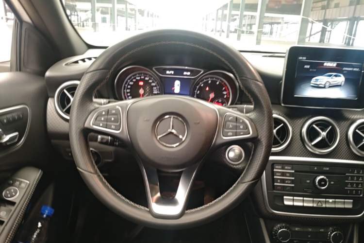 Used Mercedes-Benz A-Class 2017 A 200 Fashion Model Steering Wheel