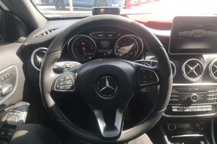 Used Mercedes-Benz A-Class 2017 A 200 Fashion Model Steering Wheel