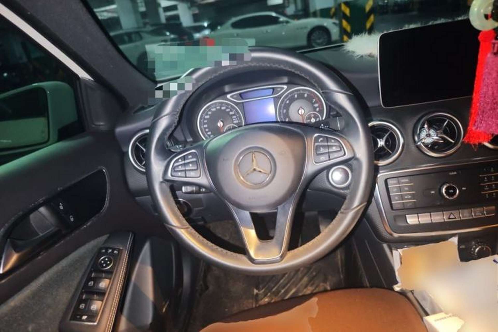Used Mercedes-Benz A-Class 2017 Revised A 200 Dynamic Edition Steering Wheel
