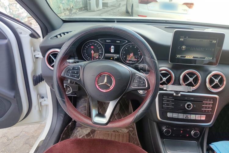 Used Mercedes-Benz A-Class 2017 A 200 Dynamic Edition Steering Wheel