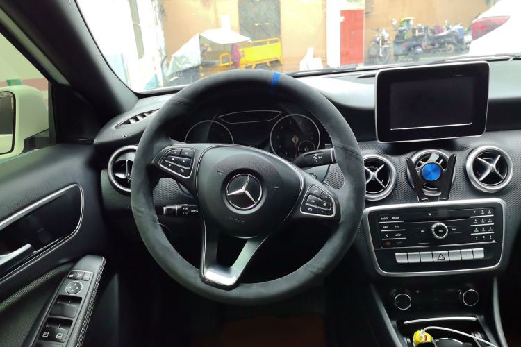 Used Mercedes-Benz A-Class 2017 A 200 Dynamic Edition Steering Wheel
