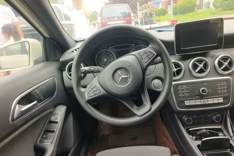 Used Mercedes-Benz A-Class 2017 A 180 Steering Wheel