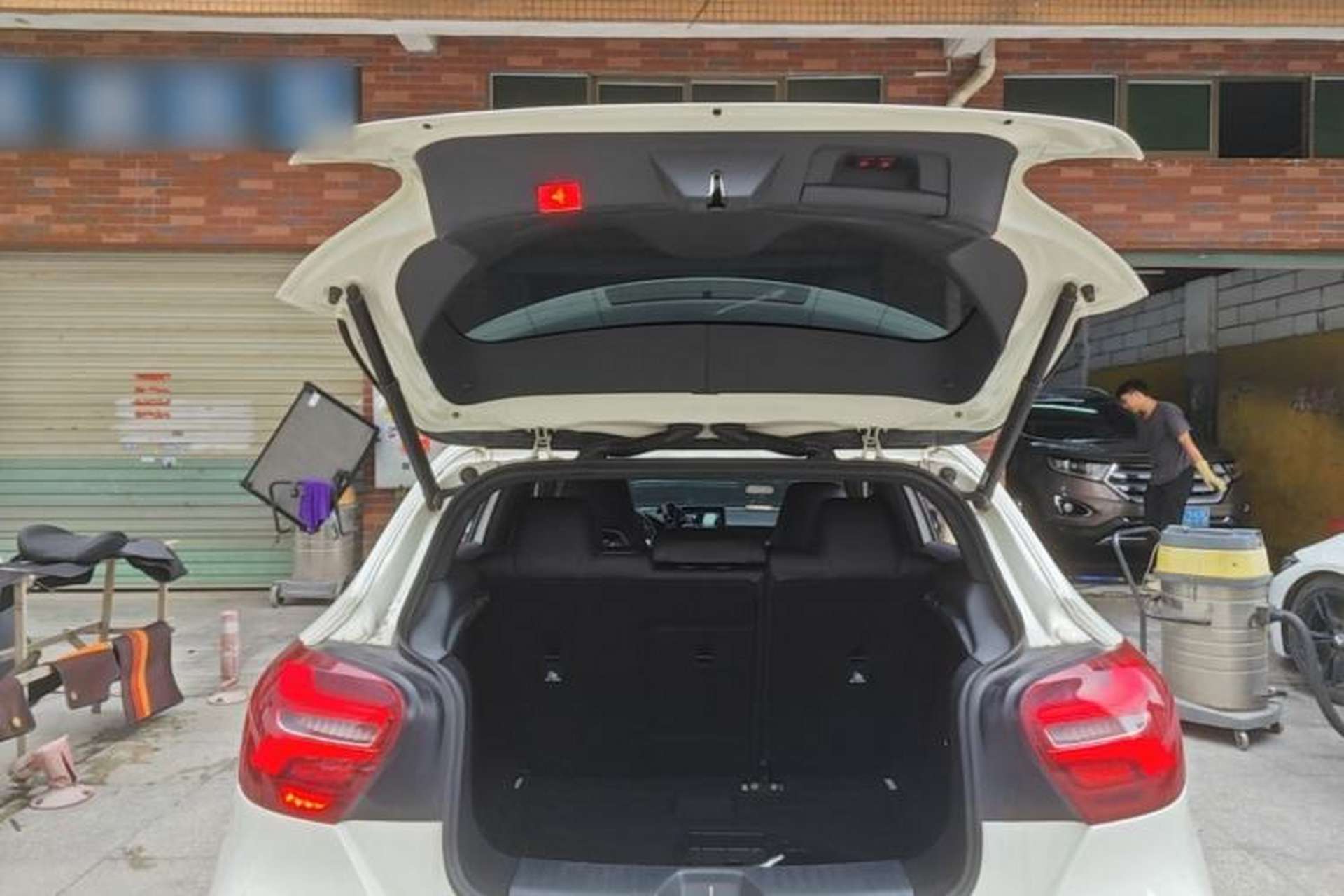 Used Mercedes-Benz A-Class 2017 A 200 Sport Trunk