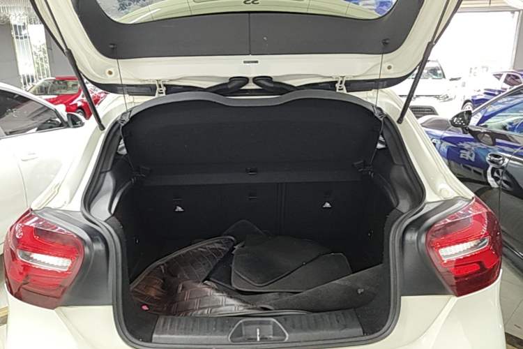 Used Mercedes-Benz A-Class 2017 A 200 Dynamic Edition Trunk