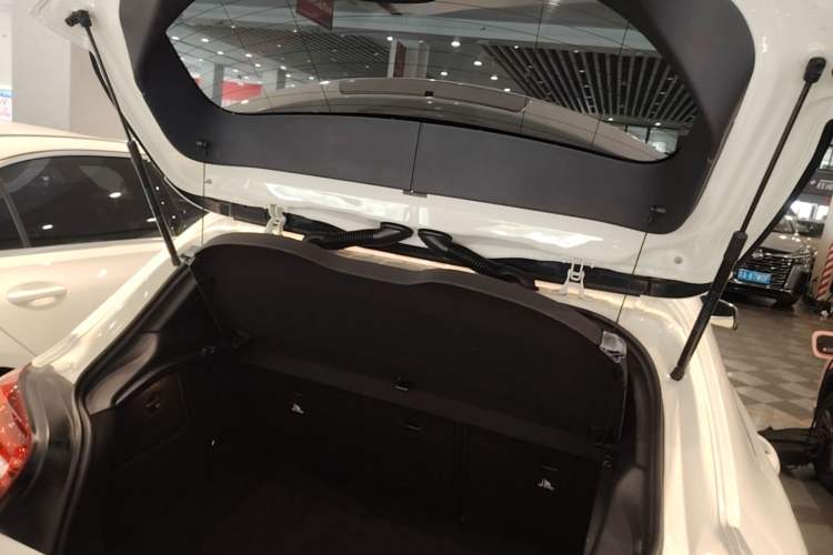Used Mercedes-Benz A-Class 2017 A 200 Fashion Model Trunk