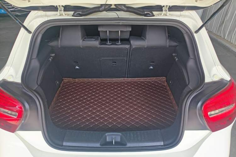 Used Mercedes-Benz A-Class 2017 A 180 Trunk