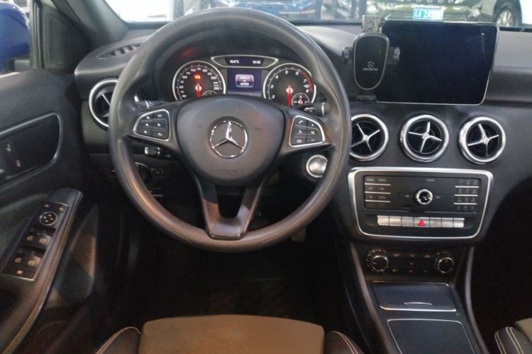 Used Mercedes-Benz A-Class 2018 A 180 Steering Wheel