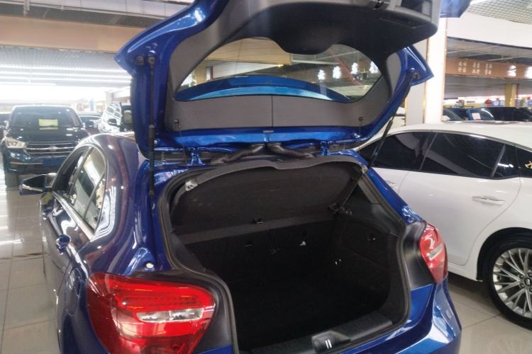 Used Mercedes-Benz A-Class 2018 A 180 Trunk