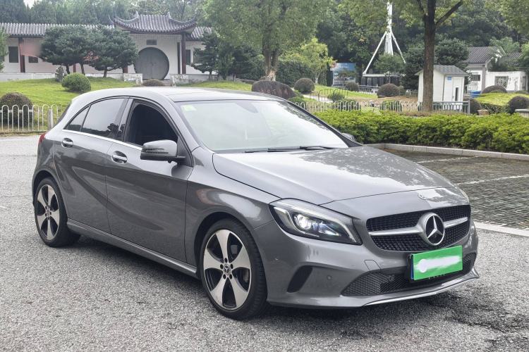 Used Mercedes-Benz A-Class 2018 A 200 Fashion Model Exterior 2