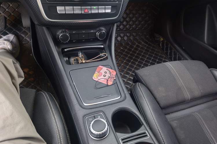 Used Mercedes-Benz A-Class 2018 A 200 Fashion Model Interior 7