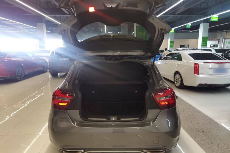 Used Mercedes-Benz A-Class 2018 A 200 Fashion Model Trunk