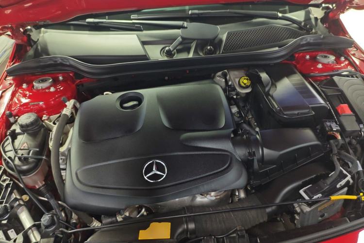 Used Mercedes-Benz A-Class 2018 A 200 Fashion Model Engine Bay