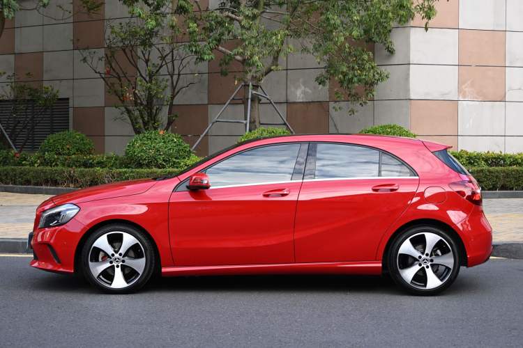Used Mercedes-Benz A-Class 2018 A 200 Fashion Model Exterior 7
