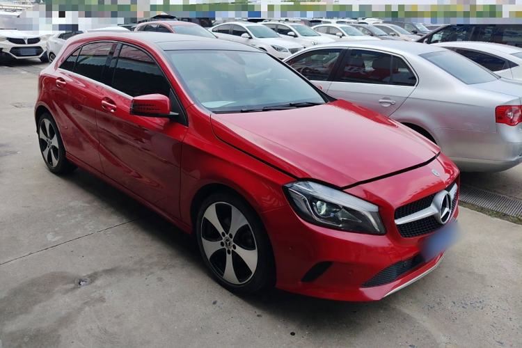 Used Mercedes-Benz A-Class 2018 A 200 Fashion Model Front Right 45 Deg