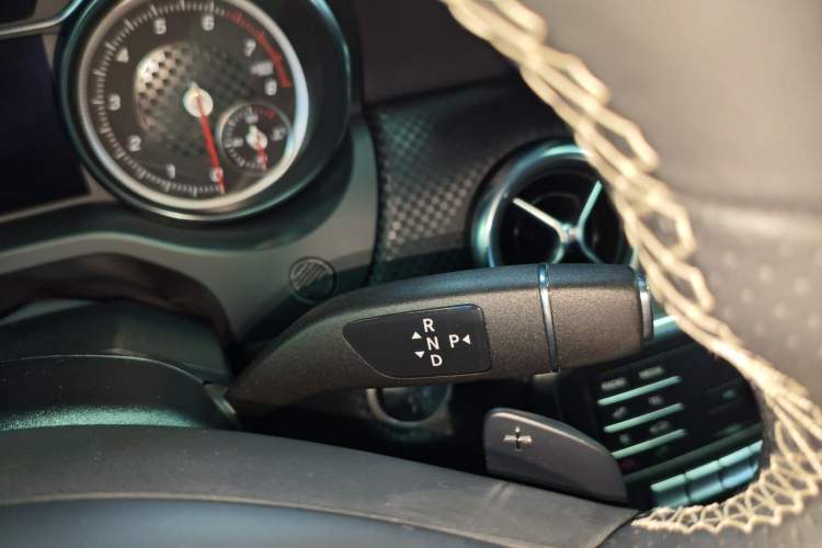 Used Mercedes-Benz A-Class 2018 A 200 Fashion Model Gear Lever