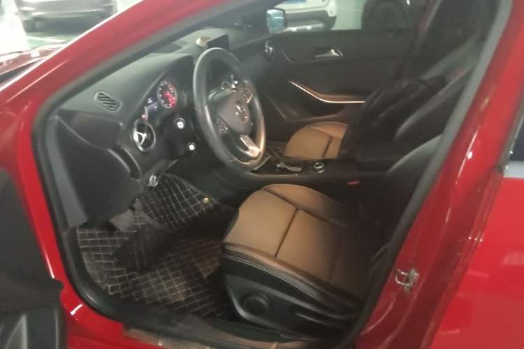 Used Mercedes-Benz A-Class 2018 A 200 Dynamic Edition Left Front Seat