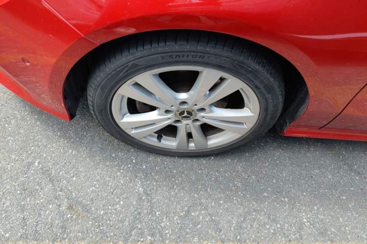 Used Mercedes-Benz A-Class 2018 A 200 Dynamic Edition Left Front Wheel Hub