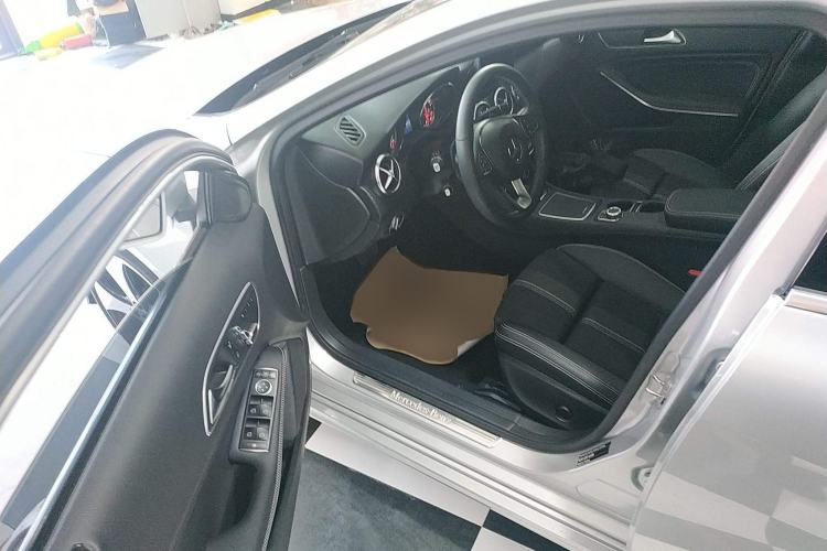 Used Mercedes-Benz A-Class 2018 A 200 Fashion Model Driver Seat