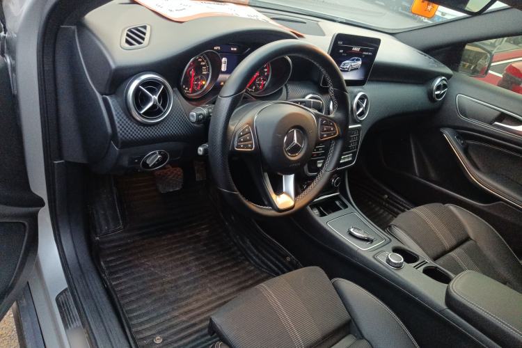 Used Mercedes-Benz A-Class 2018 A 200 Fashion Model Interior 2