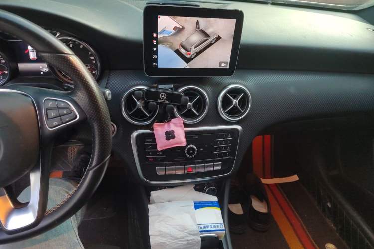 Used Mercedes-Benz A-Class 2018 A 200 Fashion Model Audio And AC Panel