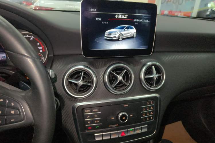 Used Mercedes-Benz A-Class 2018 A 200 Dynamic Edition Audio And AC Panel