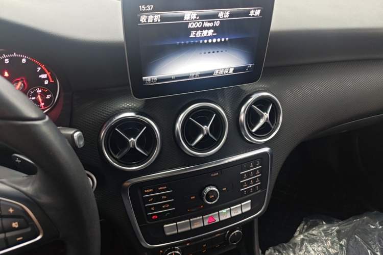 Used Mercedes-Benz A-Class 2018 A 200 Dynamic Edition Audio And AC Panel