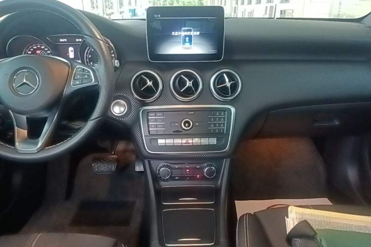 Used Mercedes-Benz A-Class 2018 A 200 Fashion Model Audio And AC Panel