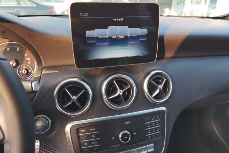 Used Mercedes-Benz A-Class 2018 A 200 Dynamic Edition Audio And AC Panel