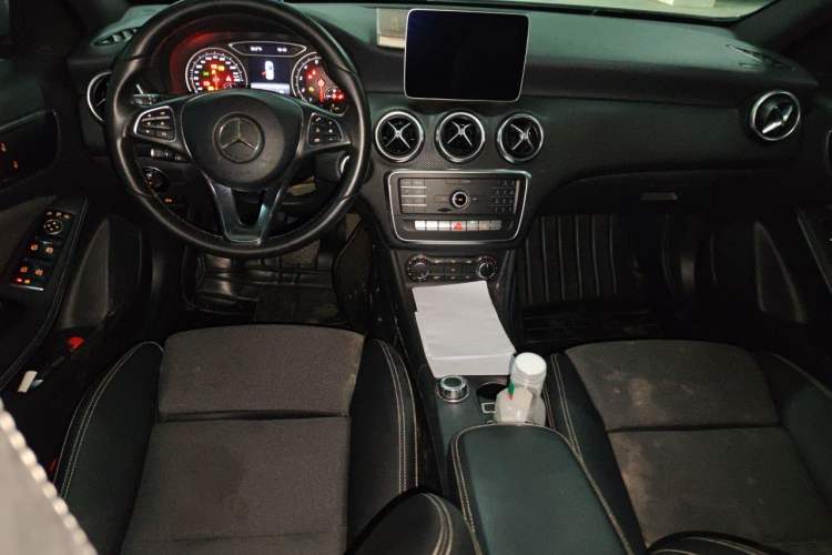 Used Mercedes-Benz A-Class 2018 A 200 Dynamic Edition Center Console