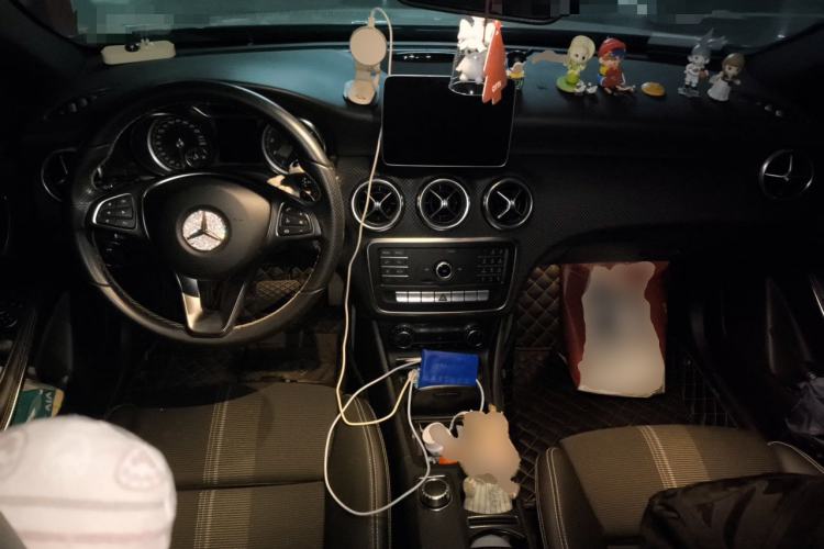 Used Mercedes-Benz A-Class 2018 A 200 Fashion Model Center Console