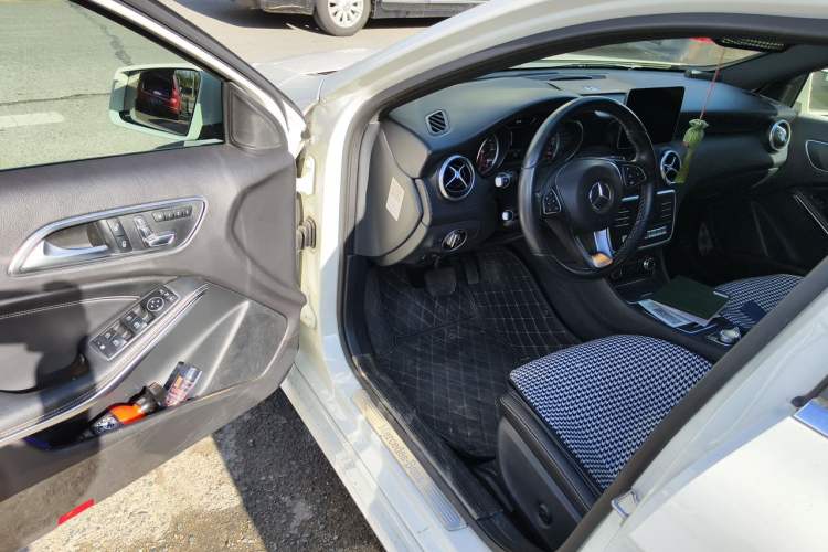 Used Mercedes-Benz A-Class  Driver Seat